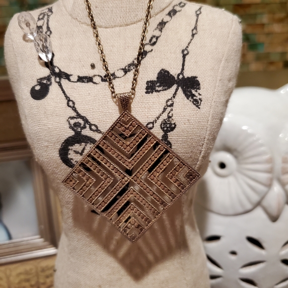 Anna Beck Necklace - Picture 2 of 2